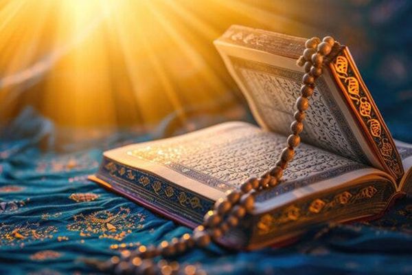 Shia Quran Institution tutor guiding a student through Quran recitation